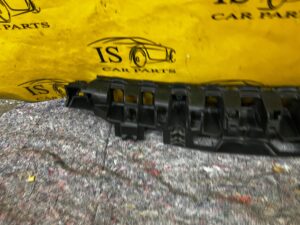 ŚLIZG MOCOWANIE WSPORNIK ZDERZAKA TYŁ MERCEDES GLS X166