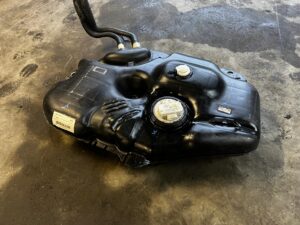 KOMPLETNY ZBIORNIK PALIWA BAK POMPA DACIA LODGY LIFT 2022R 1.5 BLUE DCI