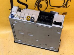 JEDNOSTKA MMI NAWIGACJA CZYTNIK SD PŁYT AUDI TT 8S