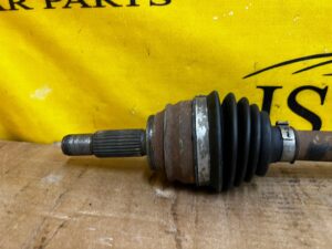 PÓŁOŚ PRZÓD PRZEDNIA PRAWY PRAWA FORD FIESTA MK8 1.0 ECOBOOST