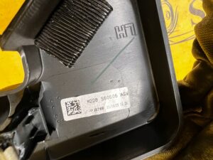 OSŁONA ZAŚLEPKA PLASTIK DACHU LEWA 4 DRZWI FORD BRONCO 21-