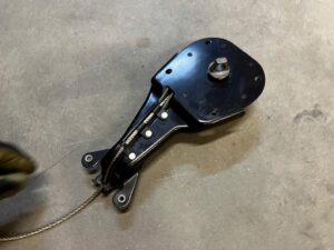 WINDA KOŁA ZAPASOWEGO LAND ROVER DISCOVERY 5 V L462