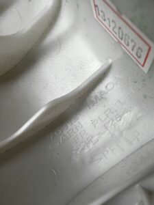 OSŁONA POSZYCIE SŁUPKA A PRZÓD LEWA LEWY INFINITI Q70