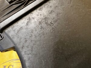 OBUDOWA FILTRA POWIETRZA LEWA MERCEDES CLS W218 3.0 CDI