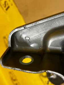 ROLKA PROWADNICA DRZWI PRZESUWNYCH DOLNA TYŁ PRAWY NISSAN E-NV200 NV200