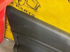 BOCZEK TAPICERKA DRZWI WELUR LEWY TYŁ PEUGEOT 308 T9 HATCHBACK