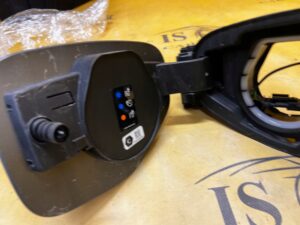 KLAPKA PORTU ŁADOWANIA FORD EXPLORER VI MK6 3.0 PHEV HYBRID CARBONIZED GRAY