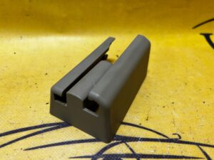 OSŁONA PLASTIK SZYNY FOTELA RANGE ROVER VOGUE L405