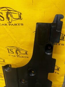 PŁYTA OSŁONA PODWOZIA PRAWA DACIA SANDERO III