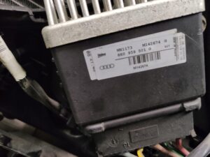 CHŁODNICE WODY KLIMATYZACJI POWIETRZA WENTYLATOR PORSCHE MACAN 95B 2.0 TFSI