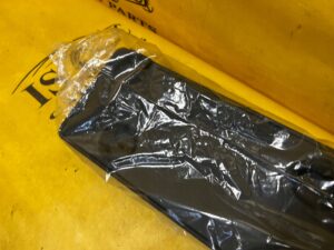 PODSTAWA RAMKA TABLICY REJESTRACYJNEJ PRZÓD FORD EXPLORER VI MK6 NOWA OEM