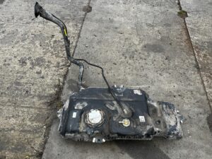 ZBIORNIK BAK POMPA WLEW PALIWA PALIWOWA DACIA JOGGER 1.0 TCE