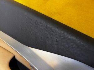 TAPICERKA BOCZEK DRZWI PRZÓD LEWY VOLVO XC90 II EU