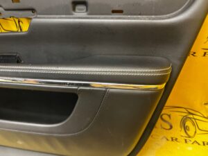 BOCZEK DRZWI PRZÓD PRZEDNIE PRAWE PRAWY JAGUAR XJ VII X351