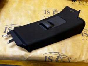 POSZYCIE OSŁONA OBUDOWA SŁUPKA ŚRODKOWEGO B LEWY VOLVO XC90 II