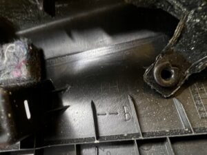 POSZYCIE OSŁONA OBUDOWA SŁUPKA PRZÓD A LEWY RENAULT ESPACE VI AUSTRAL