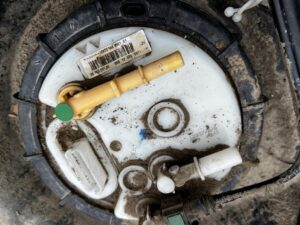 ZBIORNIK BAK POMPA WLEW PALIWA PEUGEOT 508 I 2.0 HDI RXH 4HYBRID