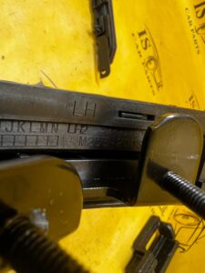 KOMPLET RĄCZKA UCHWYT MASKI POKRYWY SILNIKA PRAWY LEWY FORD BRONCO 21-