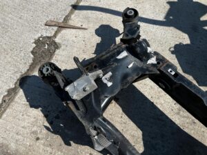 WÓZEK BELKA SANKI TYŁ LAND ROVER DISCOVERY SPORT V L550 LIFT 2.0 D 4WD 4X4