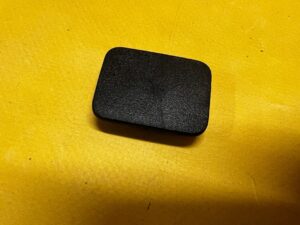 PLASTIK OSŁONA ZAŚLEPKA MASKOWNICA DACIA SANDERO III