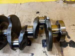 WAŁ KORBOWY RENAULT DACIA 1.5 BLUE DCI K9K U874