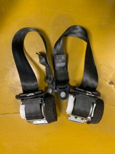 TYLNY PAS BEZPIECZEŃSTWA PEUGEOT 3008 I T84 L/P