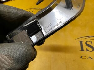 RĄCZKA DEKOR OSŁONA BOCZKA CHROM PRAWY PRZÓD PEUGEOT 308 II T9