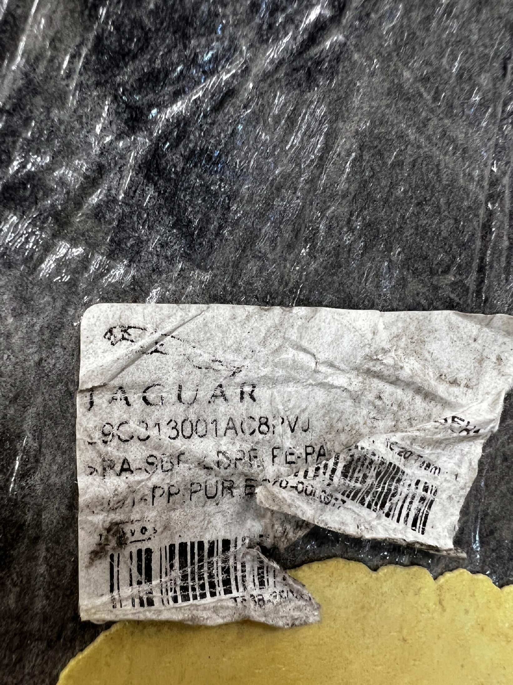 MATA DYWAN WYKŁADZINA PODŁOGI PRZÓD PRAWY JAGUAR E-PACE X540