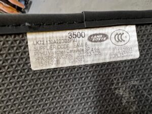 DYWANIK WELUROWY PRZÓD LEWY ORYGINALNY LAND ROVER DISCOVERY SPORT L550