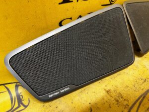 OSŁONA BLENDA GŁOŚNIKA TYLNEJ PÓŁKI PRAWA HARMAN KARDON BMW 5 G30