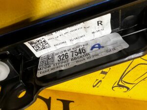 LISTWA BŁOTNIKA TYŁ LEWY FORD BRONCO 21- VELOCITY BLUE PEARL METALIC