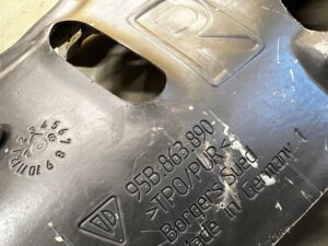 WYGŁUSZENIE NADKOLA BŁOTNIKA TYŁ PRAWY PORSCHE MACAN 95B