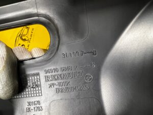 TUNEL ŚRODKOWY SCHOWEK PRZYCISK TEMPOMAT ECO RENAULT CAPTUR I PRZEDLIFT
