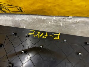 OSŁONA ZAŚLEPKA KONSOLI ŚRODKOWEJ JAGUAR E-PACE X540