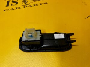 PANEL PRZEŁĄCZNIK PRZYCISK SZYBY PRZÓD PRAWY PASAŻERA DACIA DUSTER II 2