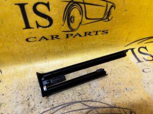 OSŁONA PROWADNICY SZYNY FOTELA PRZÓD PRAWY PORSCHE PANAMERA 970 I LIFT