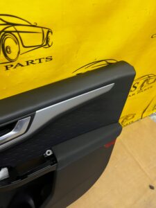 TAPICERKA BOCZEK DRZWI PRZÓD PRAWY FORD KUGA MK3 TITANIUM LINE