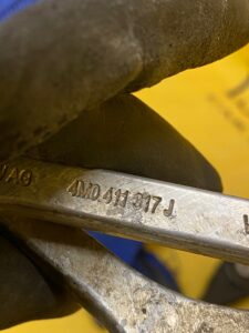 ŁĄCZNIK STABILIZATORA PRZÓD PRZEDNI AUDI Q7 4M0 Q8 4M8 Q5 80A