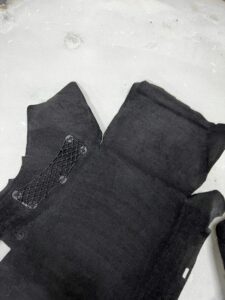 WYKŁADZINA DYWAN PODŁOGA PRAWY PRZÓD INFINITI Q30