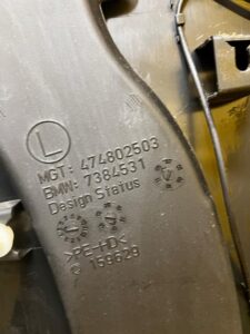 OSŁONA POSZYCIE SŁUPKA LEWY DÓŁ KRATKA NAWIEWU NAWIEW BMW 5 G30