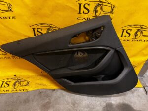 BOCZEK DRZWI TYŁ LEWY BMW 1 F40