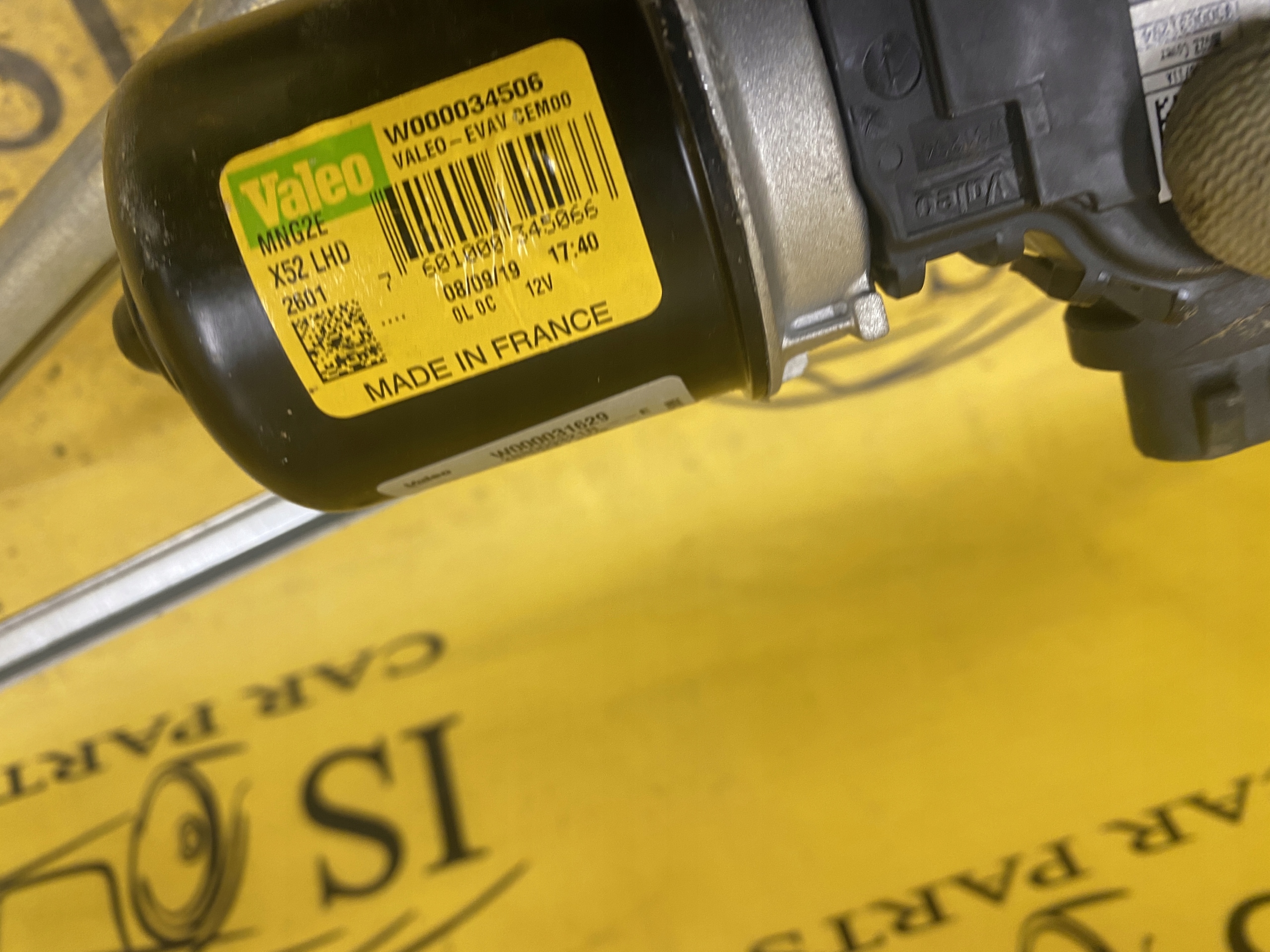 SILNICZEK MECHANIZM WYCIERACZEK DACIA SANDERO II EU