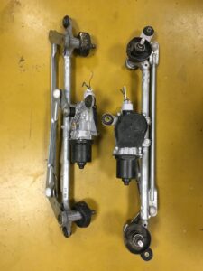 MECHANIZM WYCIERACZEK SILNICZEK RENAULT KADJAR EU