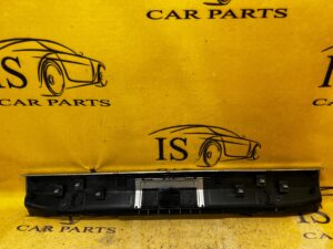 LISTWA OSŁONA BAGAŻNIKA PASA TYŁ TYLNEGO PORSCHE PANAMERA 970 I LIFT