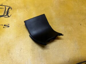 OSŁONA ZAŚLEPKA RELINGU DACHOWEGO PRAWA DACIA SANDERO II STEPWAY