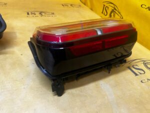 KOMPLET LAMPY LAMPA TYŁ TYLNE PRAWY LEWY FORD BRONCO 21-