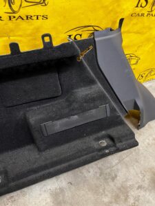 BOCZEK TAPICERKA BAGAŻNIKA LEWA LR RANGE ROVER EVOQUE II L551