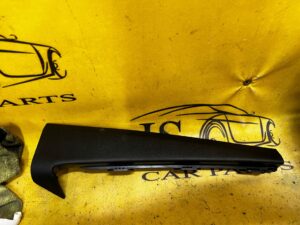 OSŁONA POSZYCIE SŁUPKA A PRZÓD LEWE LEWY PORSCHE CAYENNE COUPE 9Y3 9Y0