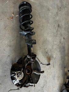 ZWROTNICA AMORTYZATOR MCPHERSON SPRĘŻYNA PRAWA SKODA SCALA 1.0 TSI