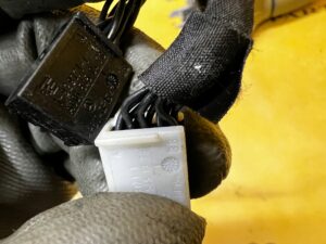 LUSTERKO ZEWNĘTRZNE LEWE 20 10+10 PIN ASYSTENT MERCEDES CLS W218 EU